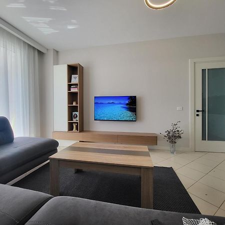 Alex'S Apartment 2 Durres Exterior photo